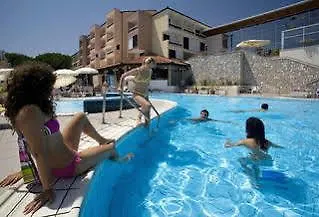 Albona & Lejlighedshotel