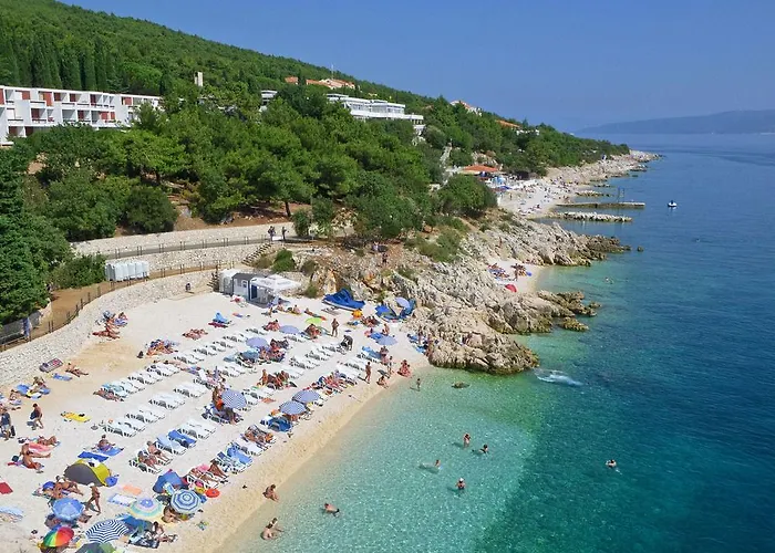 Ξενοδοχείο με διαμερίσματα Albona & Rabac