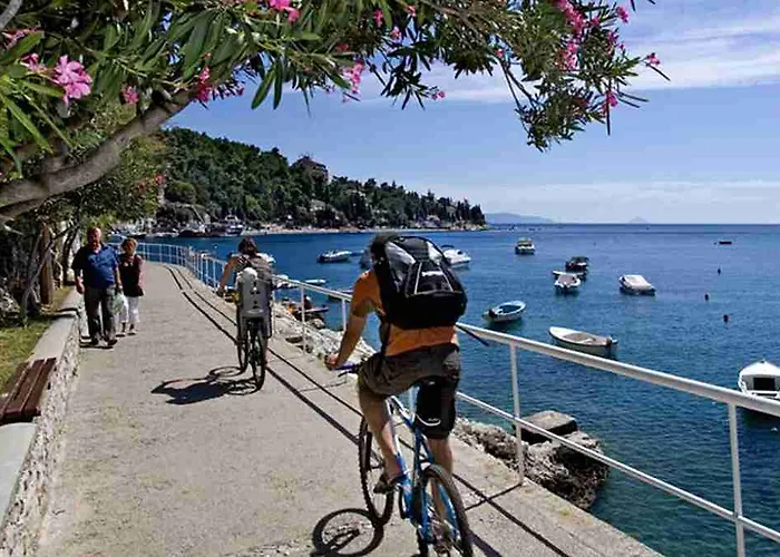 Albona & Ξενοδοχείο με διαμερίσματα Rabac